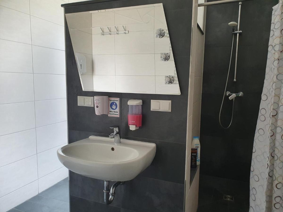 Seelze-Letter Monteurzimmer / Apartment / Messezimmer Ngoại thất bức ảnh
