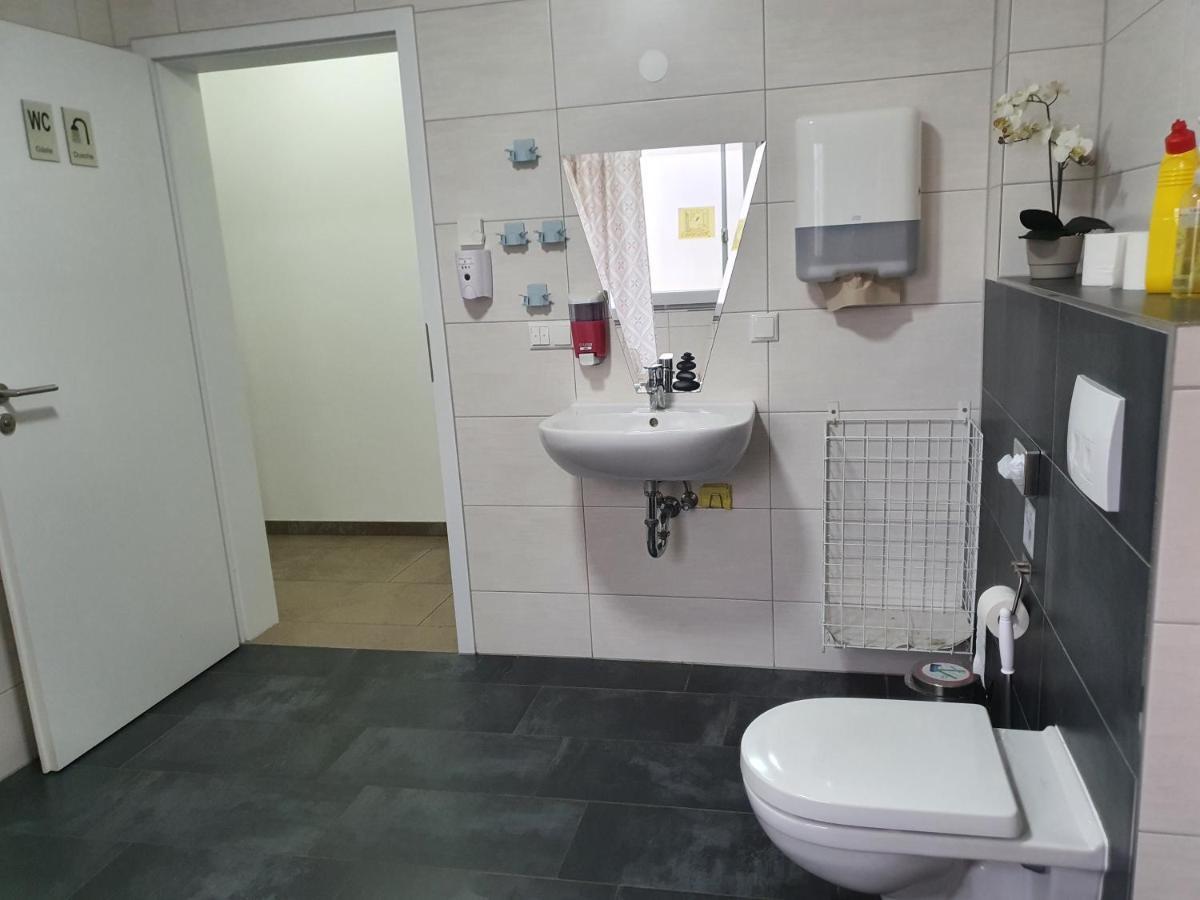 Seelze-Letter Monteurzimmer / Apartment / Messezimmer Ngoại thất bức ảnh