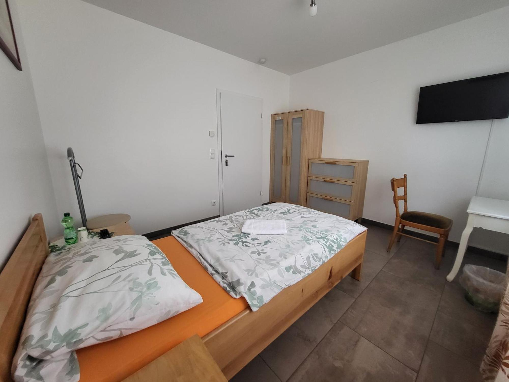 Seelze-Letter Monteurzimmer / Apartment / Messezimmer Phòng bức ảnh