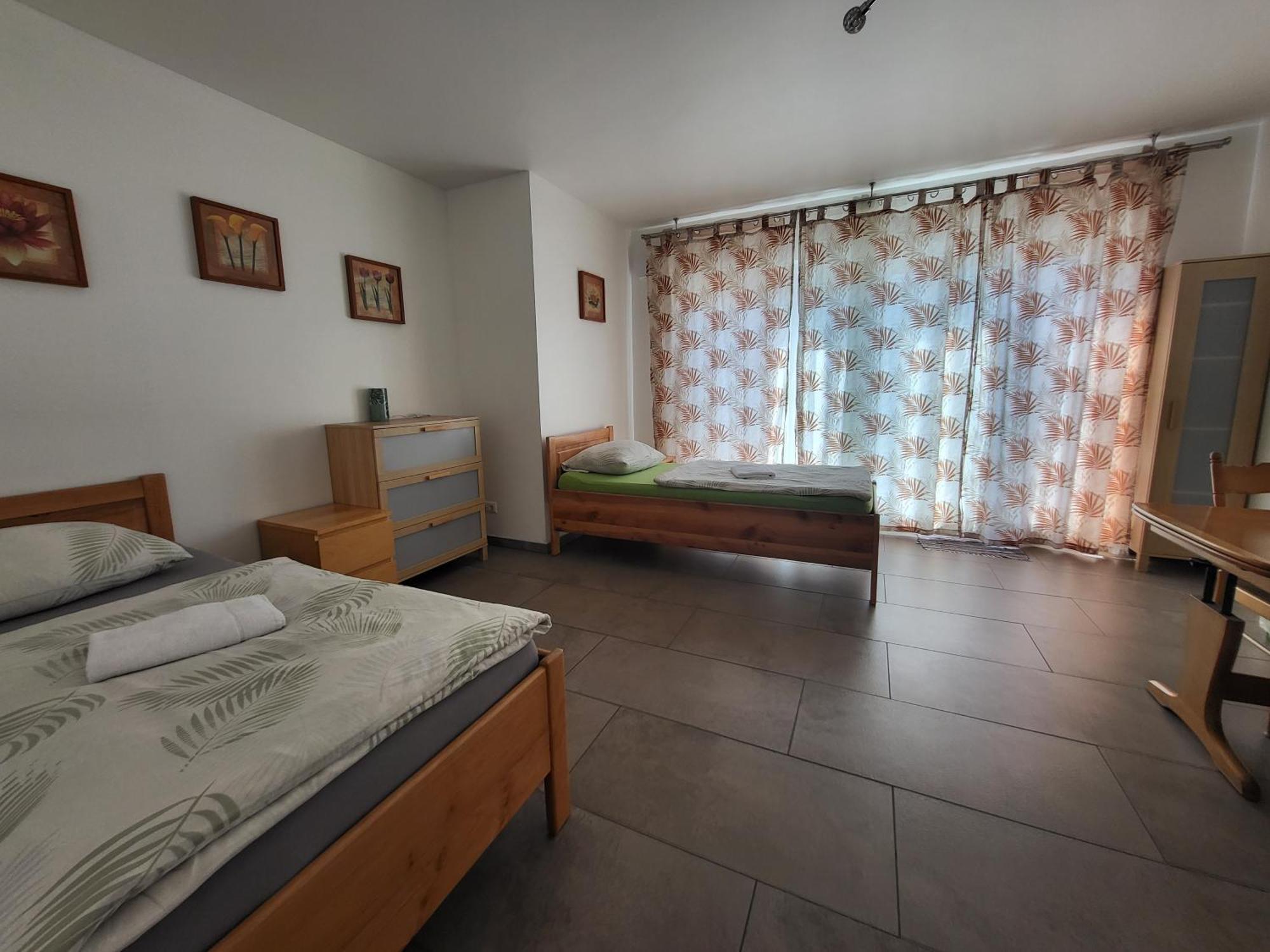 Seelze-Letter Monteurzimmer / Apartment / Messezimmer Phòng bức ảnh